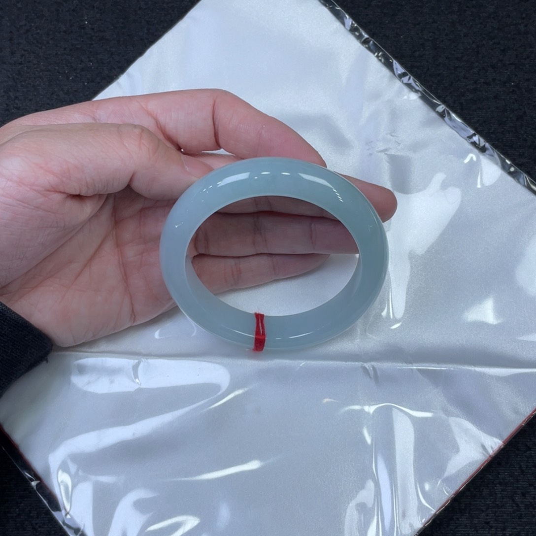 翡翠手镯未镶嵌56正圈