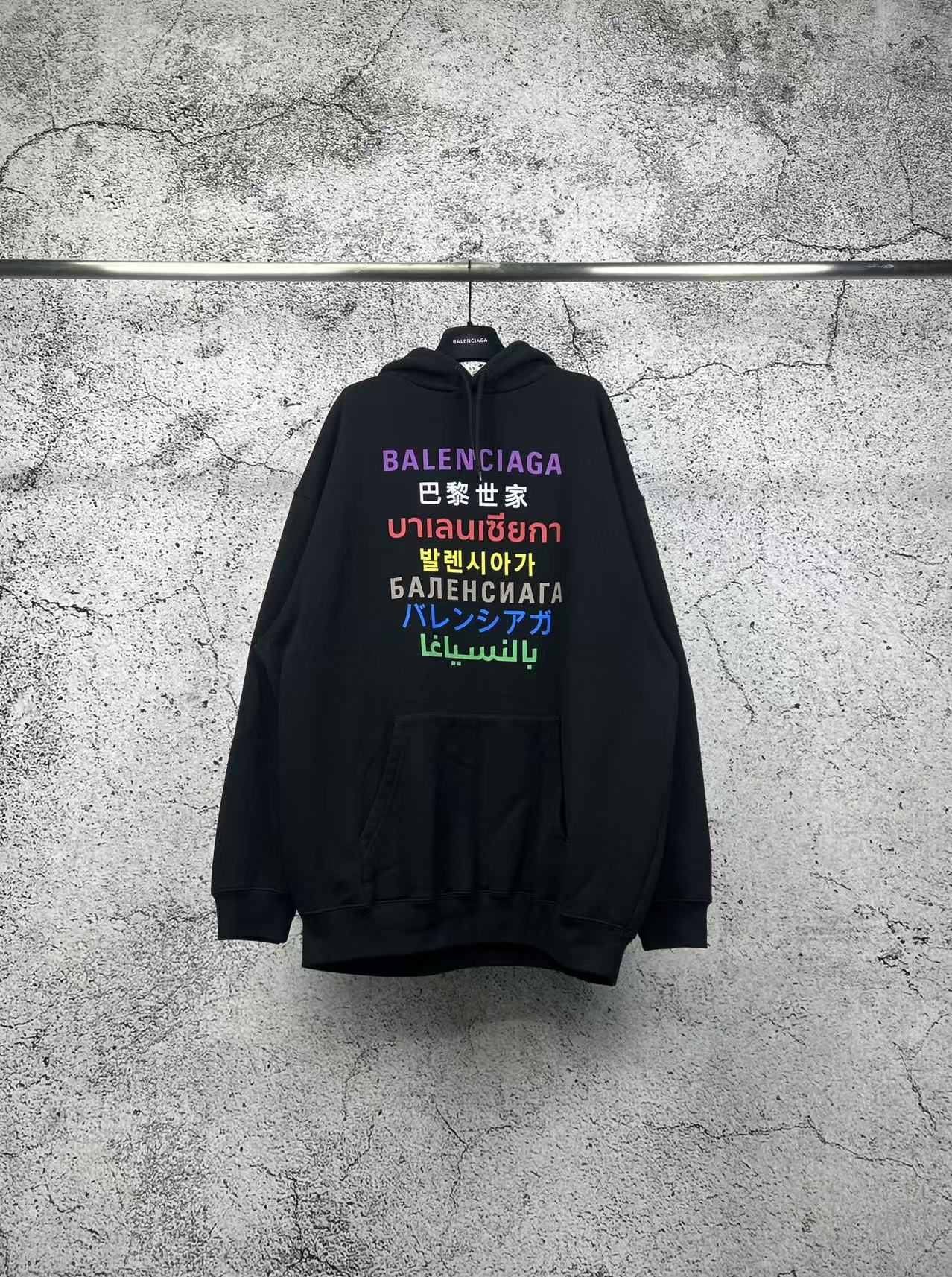 未使用 Balenciaga/巴黎世家 七国语言帽衫/L码/R0397