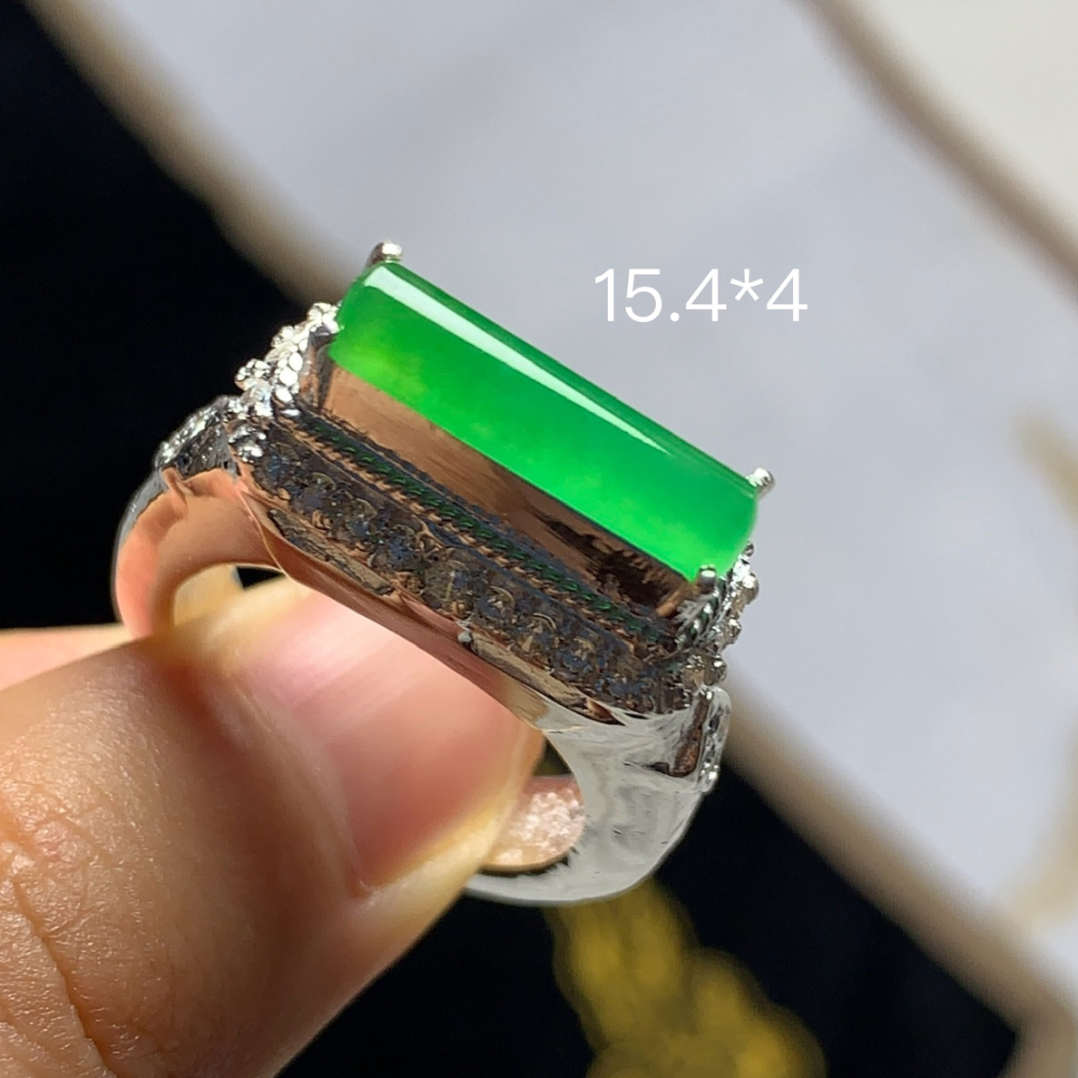 缅甸天然a货蛋面铜托镶嵌