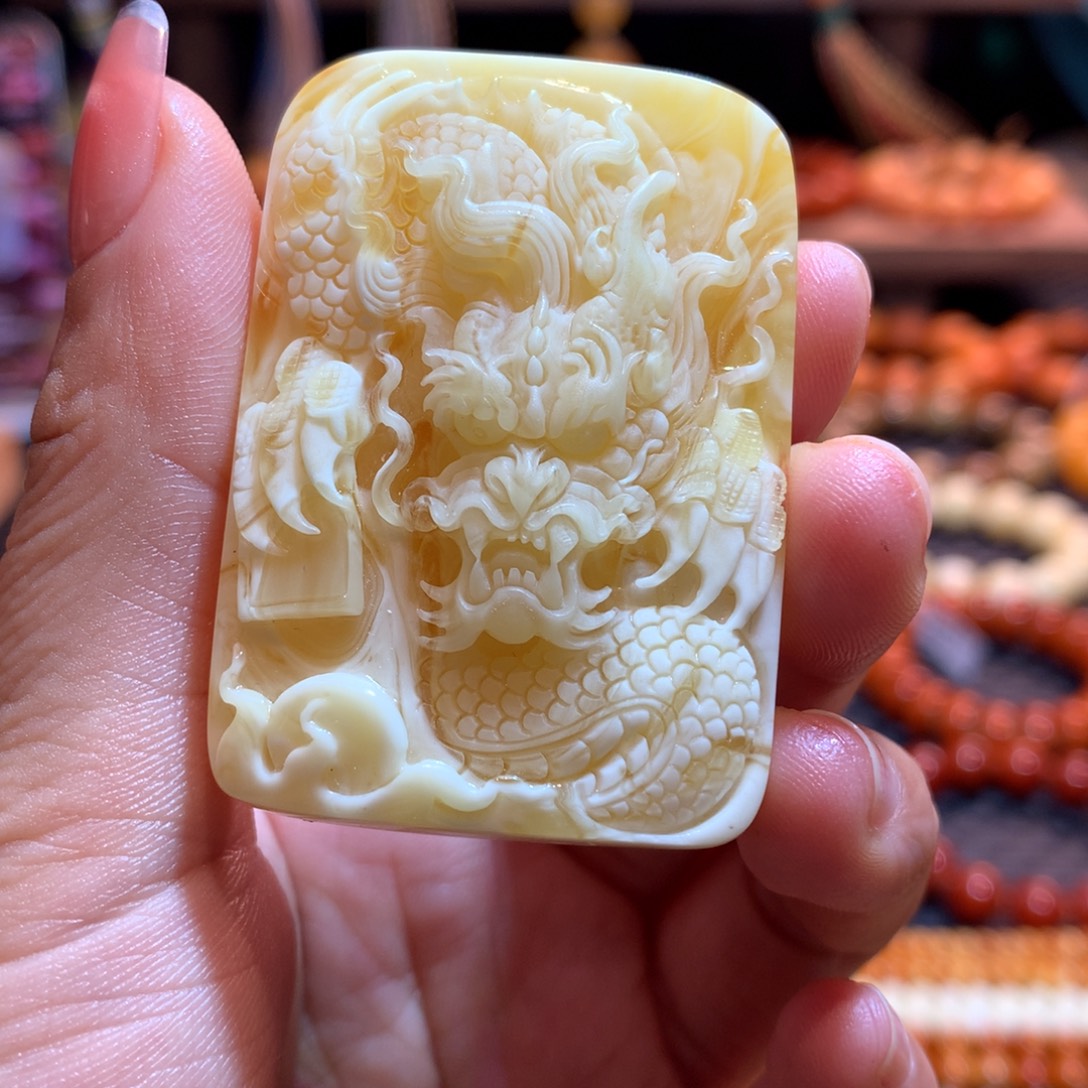 琥珀未镶嵌吊坠(不含链)