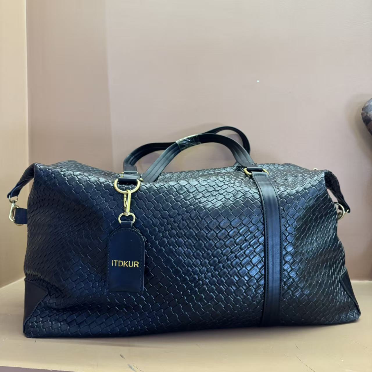 【糖糖福利】欧美风运动简约风单根耐磨旅行包黑色枕头包登机大号