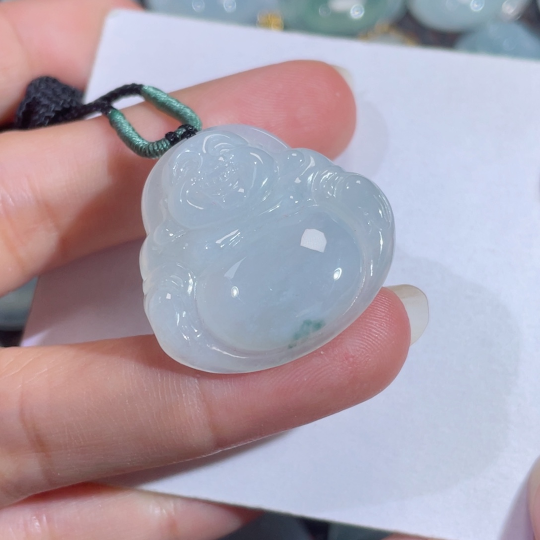 翡翠未镶嵌颈饰佛公