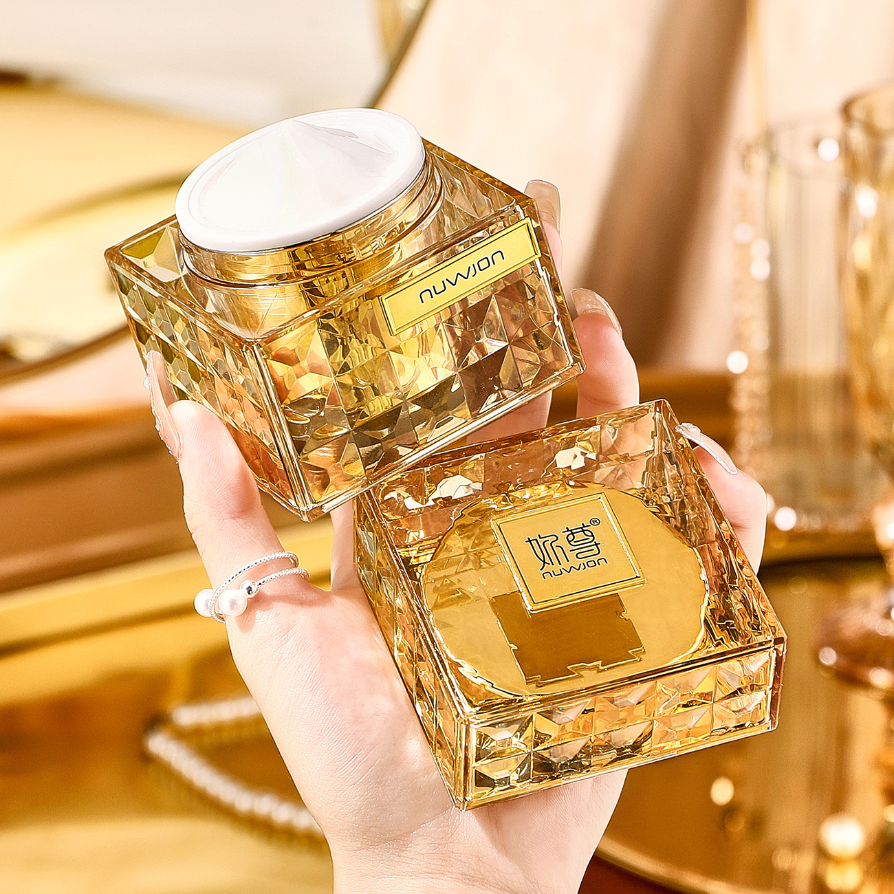 妳尊白细胞逆龄抗皱醒肤霜 奢养肌肤滋润补水柔滑细腻提亮面霜 