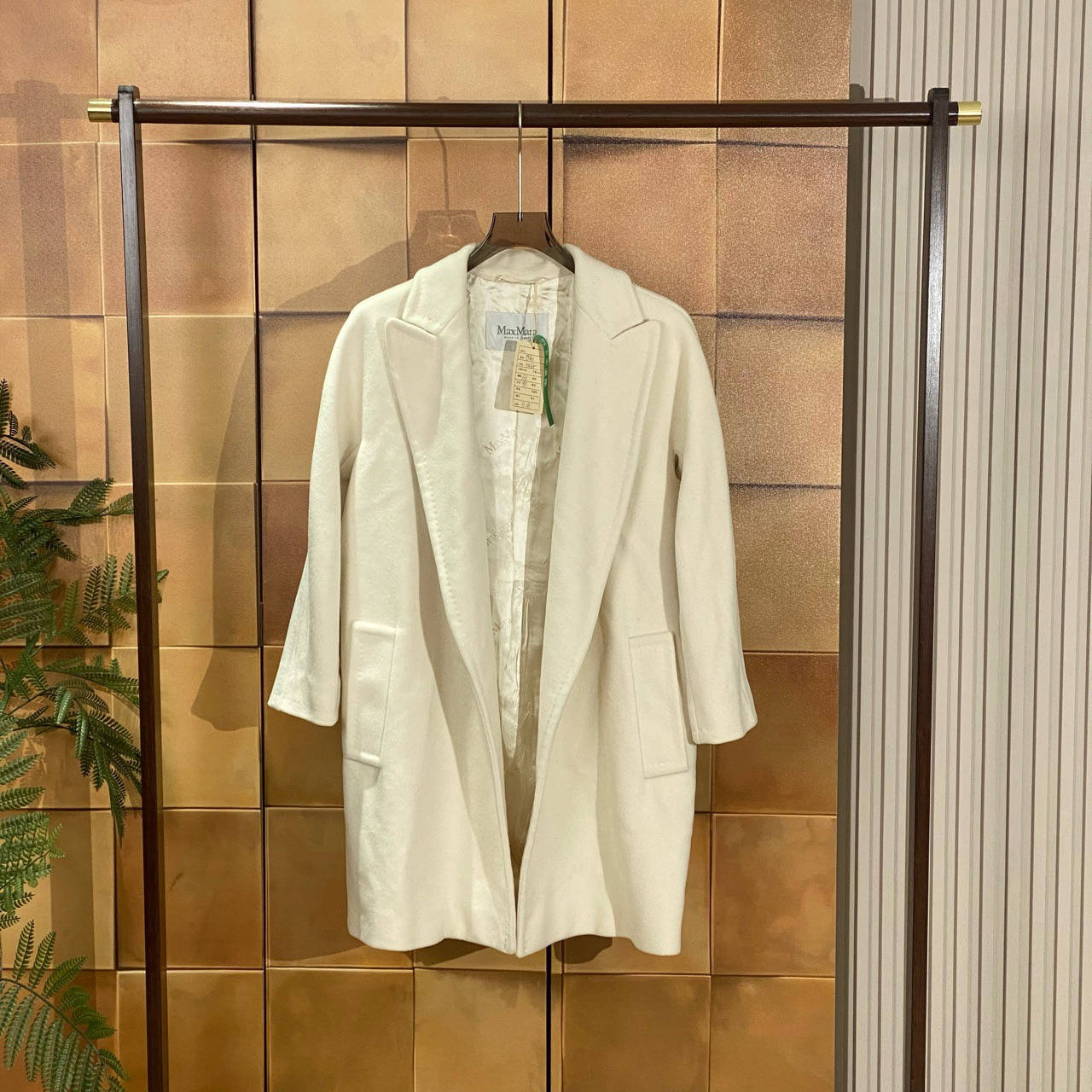 99新 MaxMara MaxMara 白色羊毛大衣/38码/99新/28930