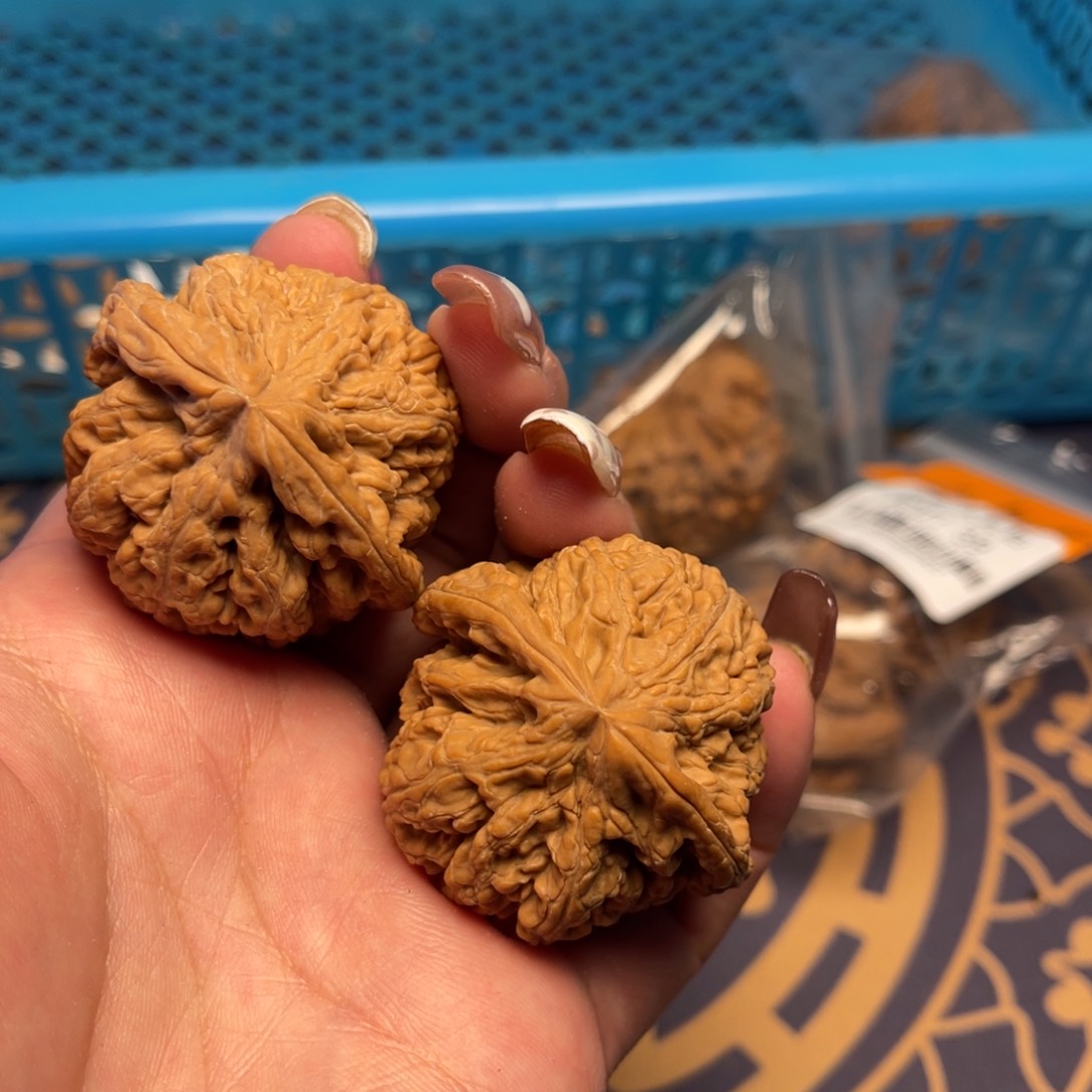 文玩核桃把件大粗筋