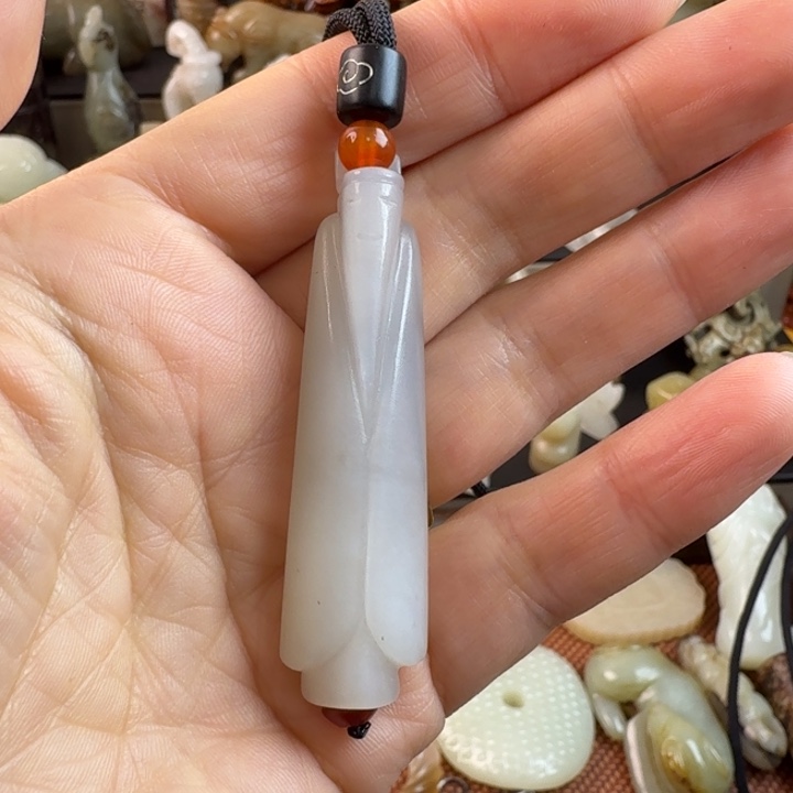 德***裕和田玉未镶嵌颈饰