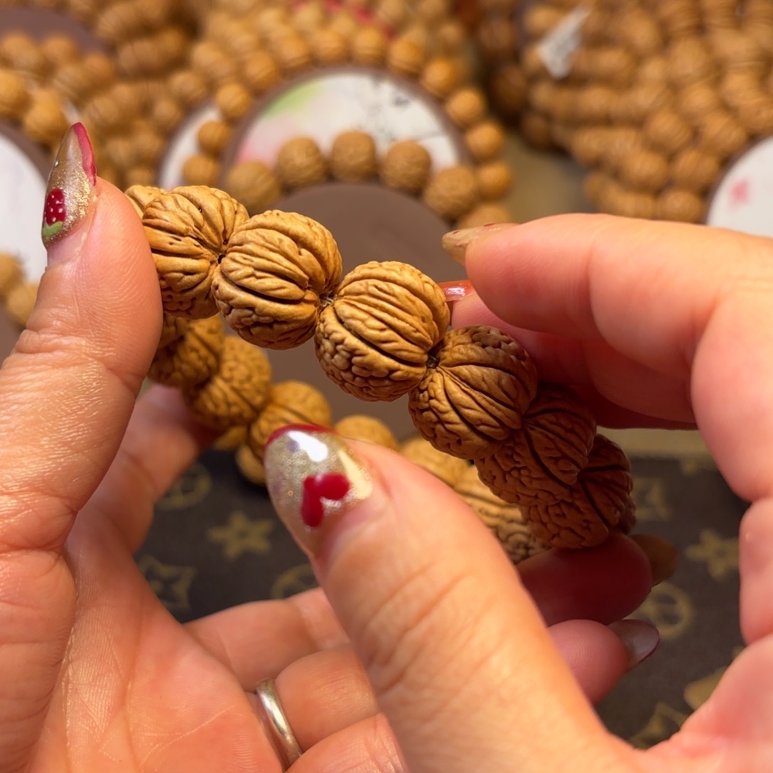 手串桃核铁扇公主18