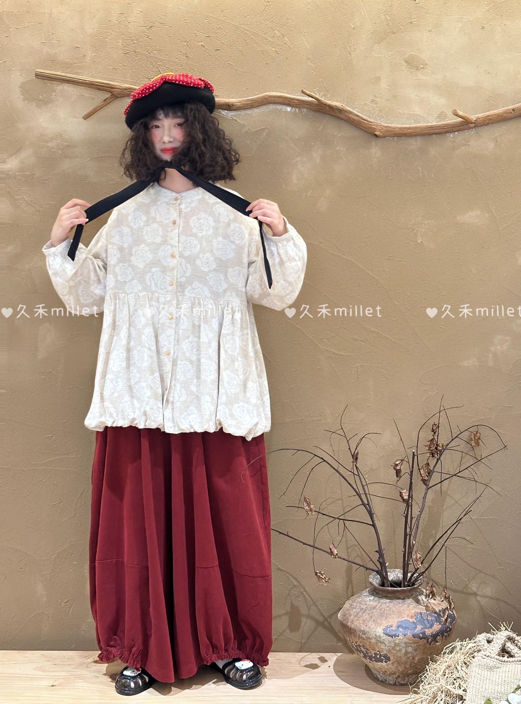 米多多 JH-9581-日系重工提花花苞小衫