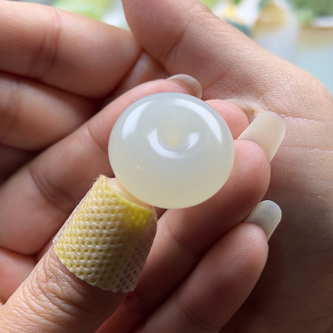 和田玉吊坠未镶嵌