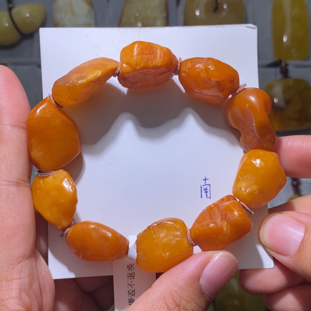 琥珀珠宝奇石未镶嵌