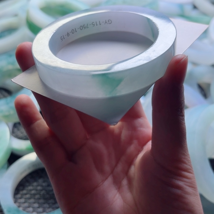 瑞***宿定制翡翠未镶嵌不退不换