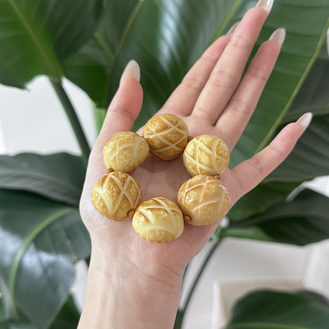 可可爱爱的菠萝包牙果