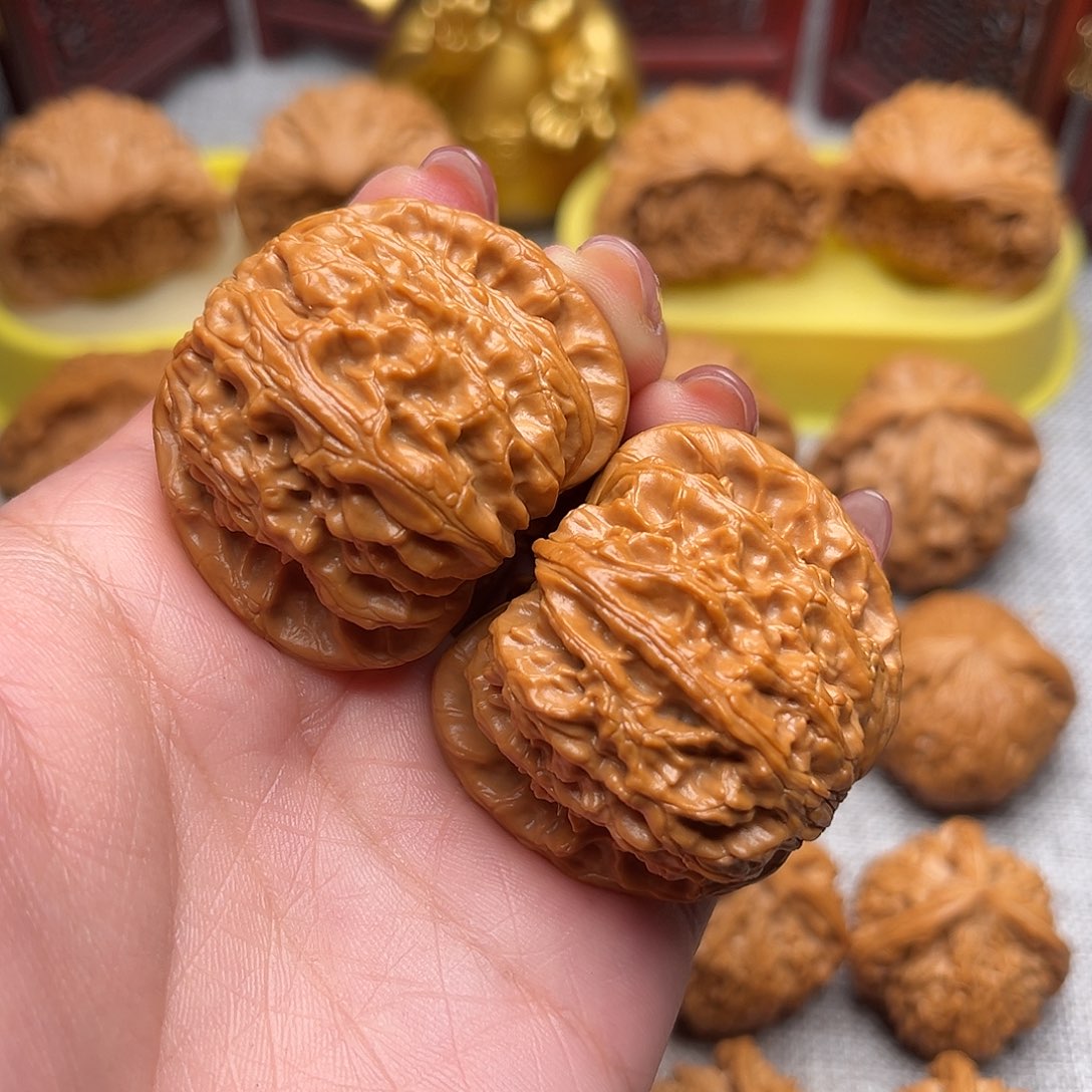 文玩核桃把件红皮球白42