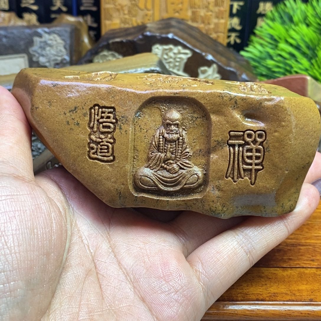 戈壁石58885525888665588