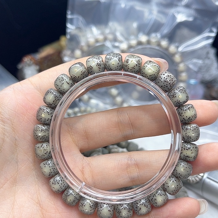 星月菩提手串余**足卡9冰糖豆子