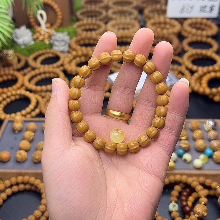 @***。吊坠猴头核桃鲨鱼➕配饰蜡