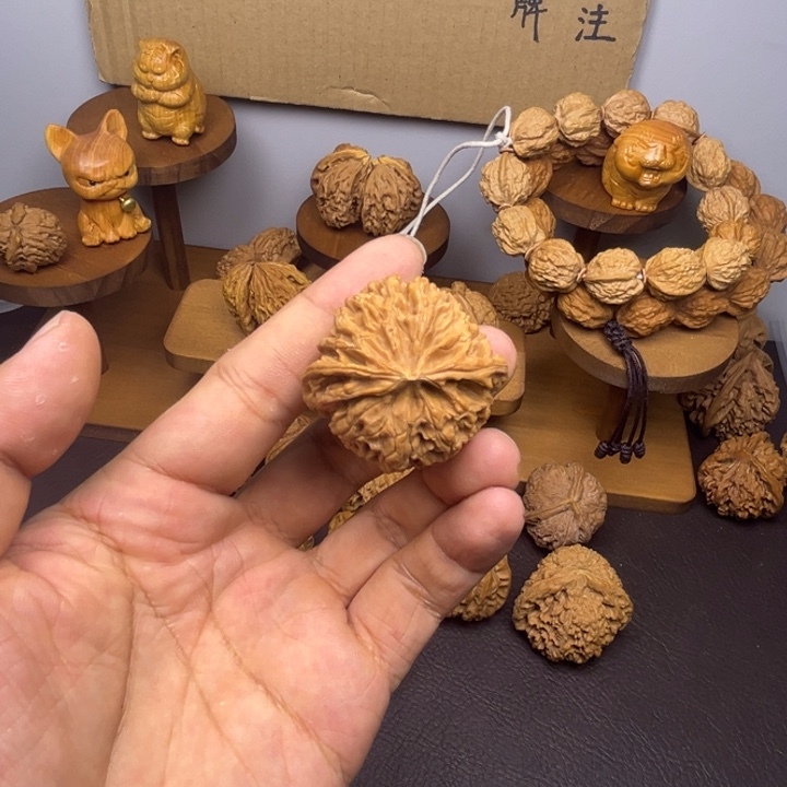 快***恼桃核吊坠苹果园有磕