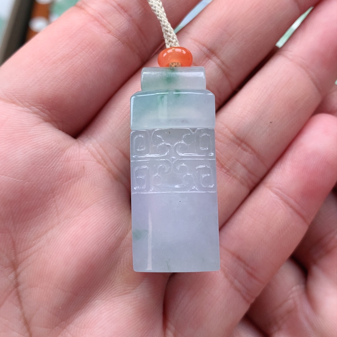 翡翠吊坠(不含链)未镶嵌无事牌