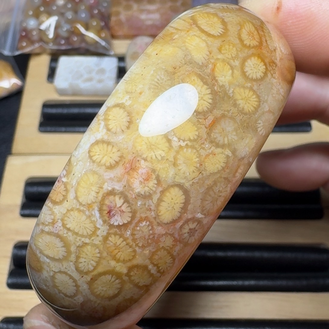 硅化玉纯天然色有机玉石未镶嵌55圈口