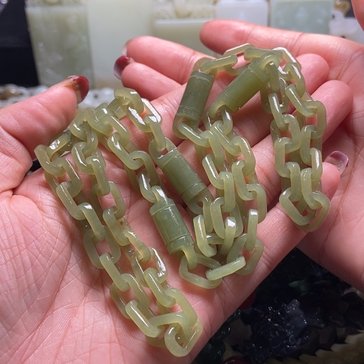 颈饰未镶嵌和田玉