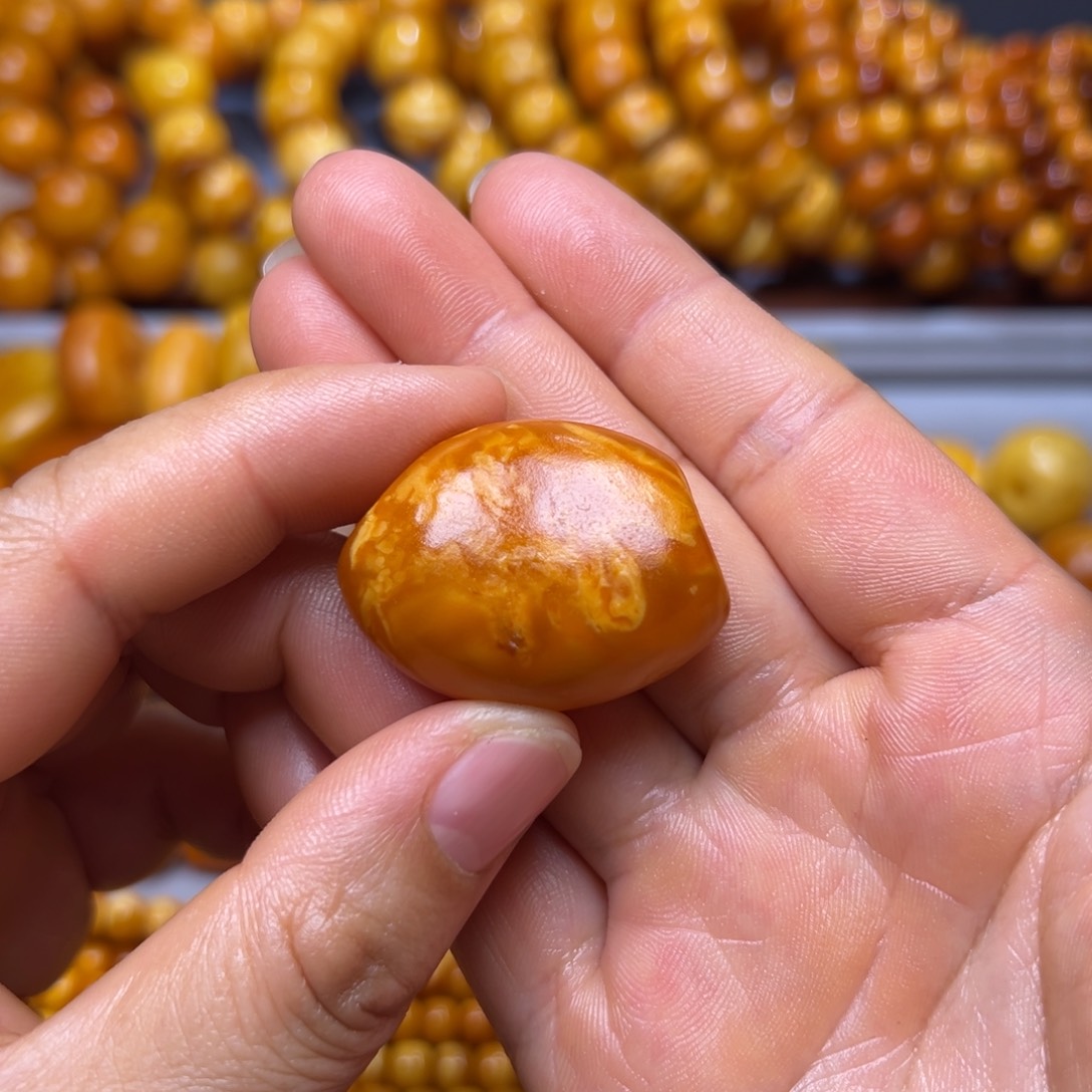 琥珀未镶嵌吊坠(不含链)