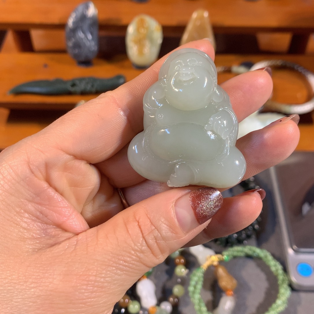 和田玉（糖玉）颈饰未镶嵌尘**人