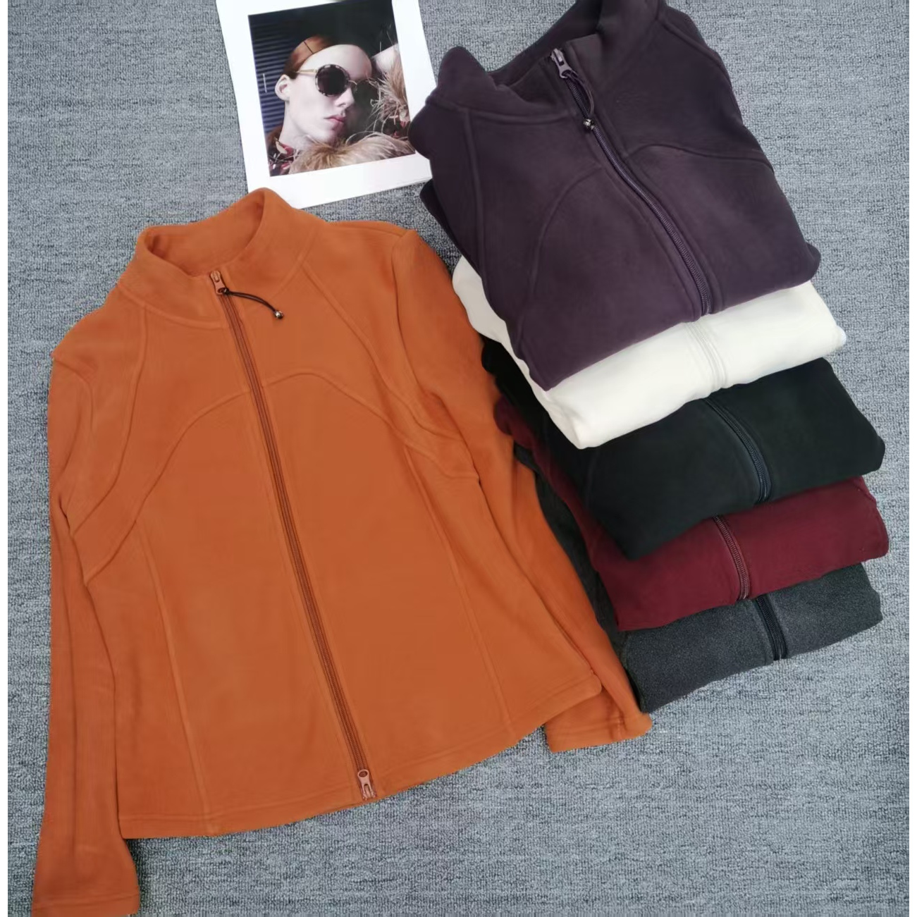 长袖立领小蛮腰秋冬季防风女短外套修身型加绒款