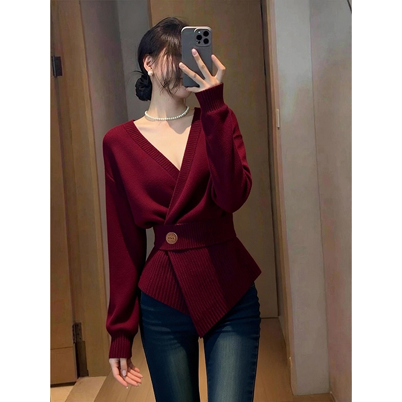 独特别致酒红色针织衫女2025秋季小众设计感时髦洋气掐腰内搭毛衣
