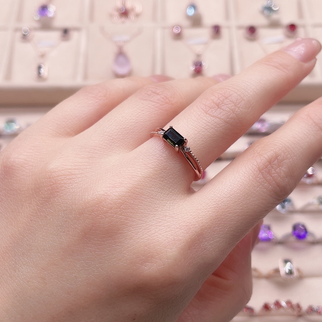 碧玺银S925镶嵌戒指戒指