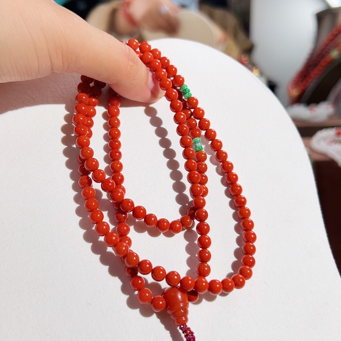 南红玛瑙颈饰未镶嵌