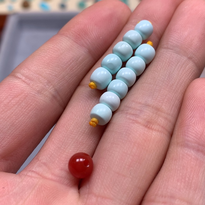 南红玛瑙配饰未镶嵌