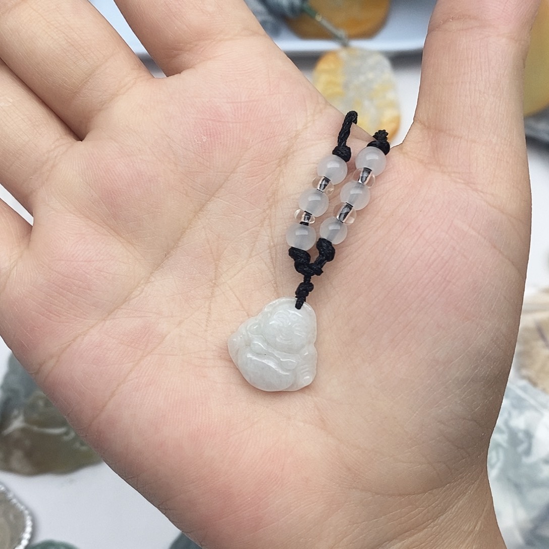 翡翠未镶嵌颈饰小佛