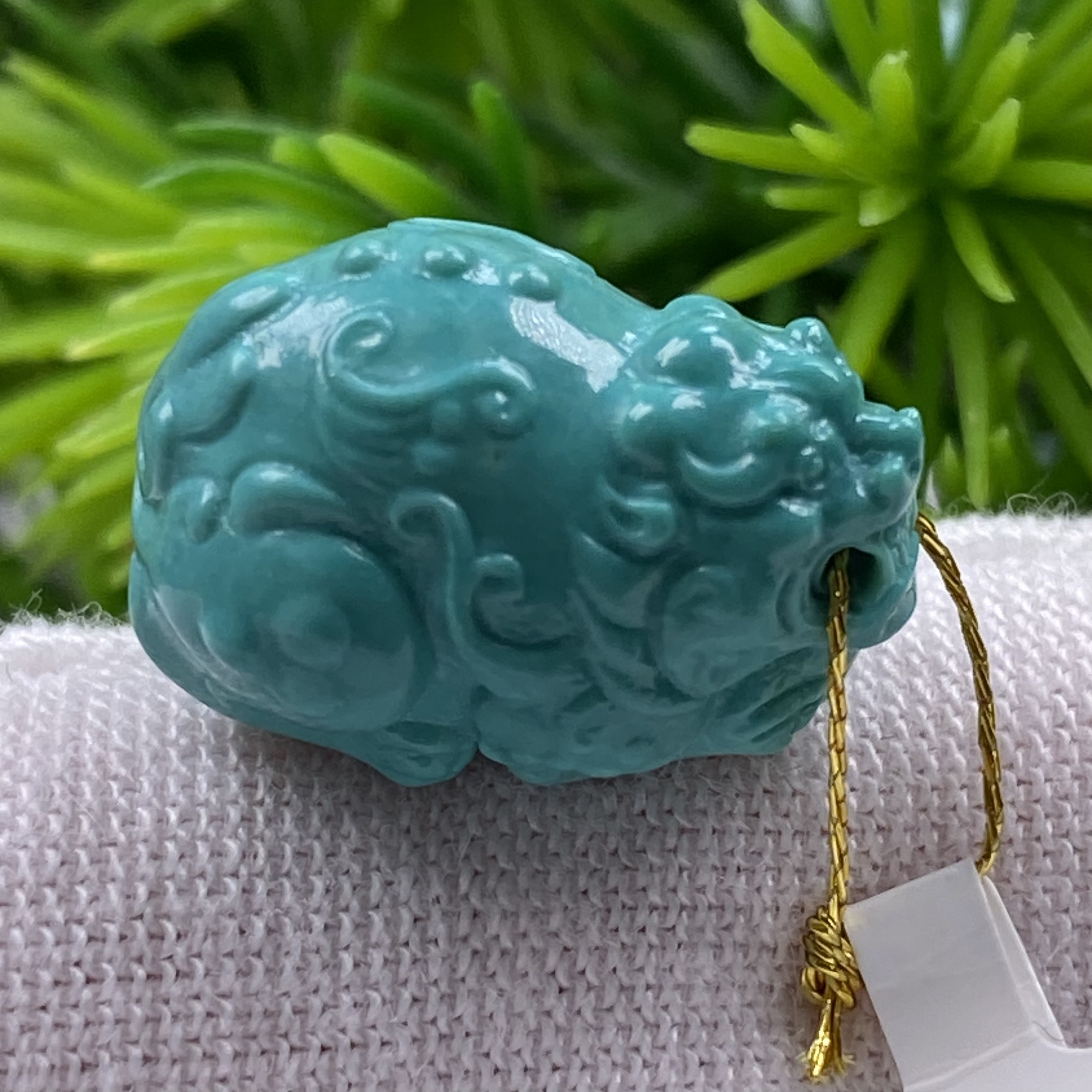高瓷玉化貔貅精工雕刻天然原矿绿松石尺寸16.2X12X10.2mm