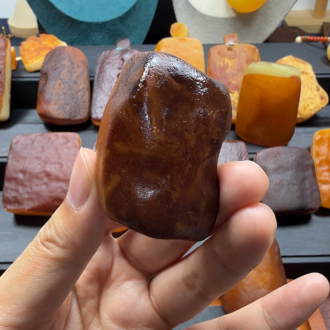 琥珀吊坠(赠链)未镶嵌