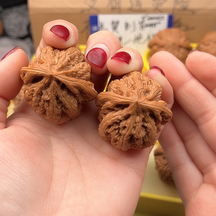 文玩核桃把件粗筋修39