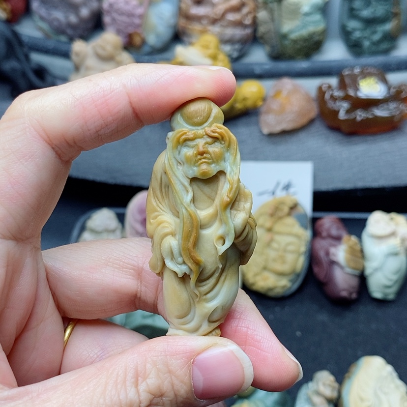 【闪购商品】定制石英质玉吊坠未镶嵌