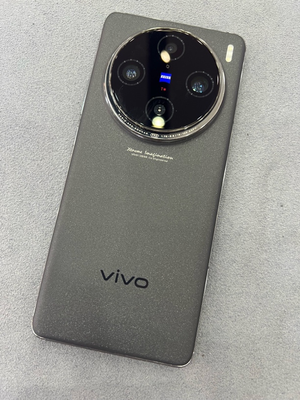 95新 vivo VIVO X100pro 内存16+1T成色95新