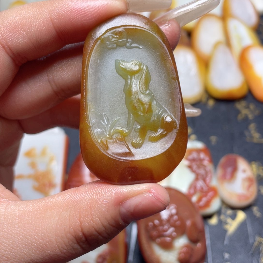 和田玉挂件未镶嵌?****陶