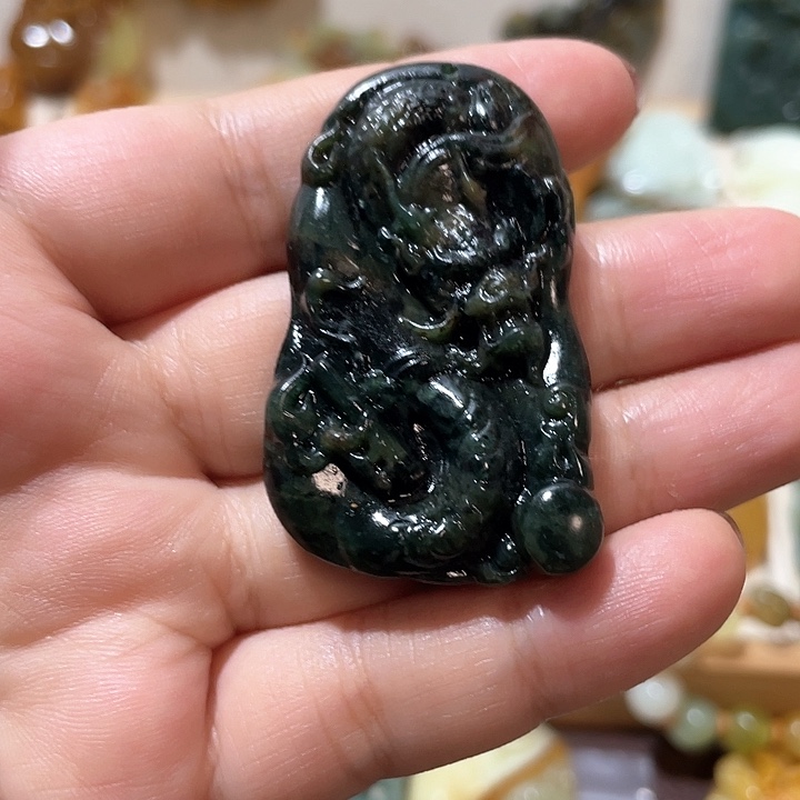 岫玉吊坠(不含链)未镶嵌