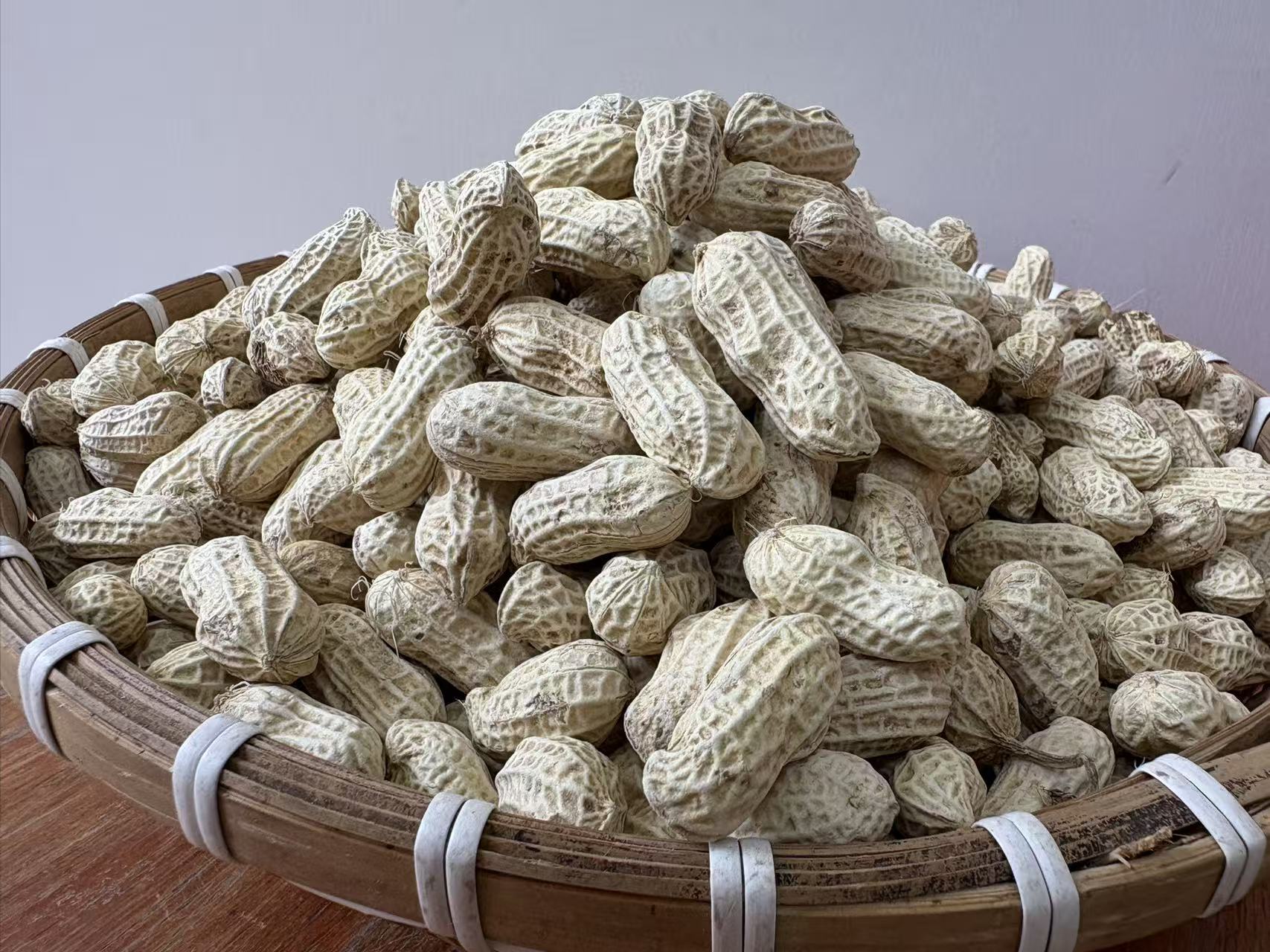 新2025年秋花生原味柴火铁锅水煮花生香酥脆好吃不上火