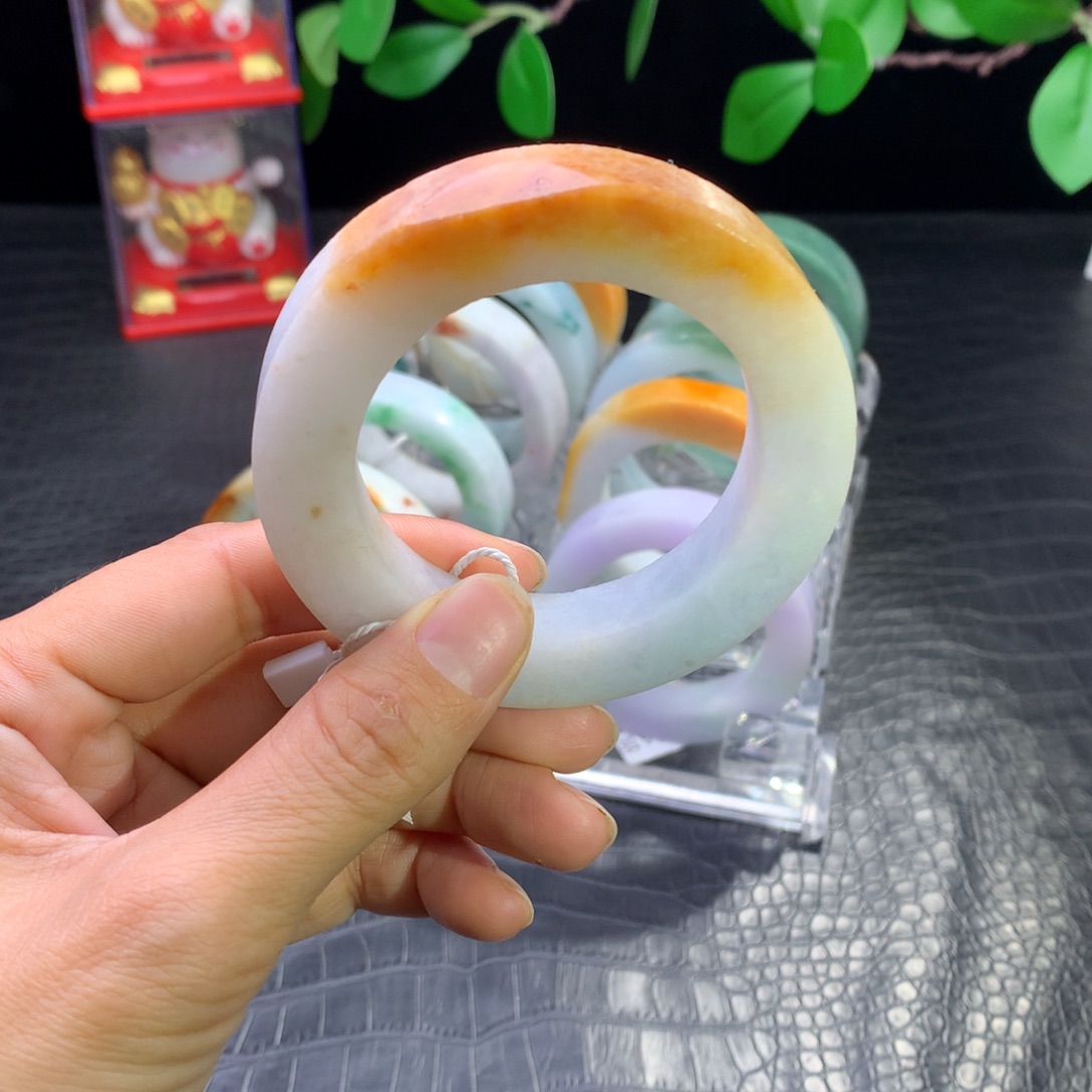 定制翡翠未镶嵌手镯