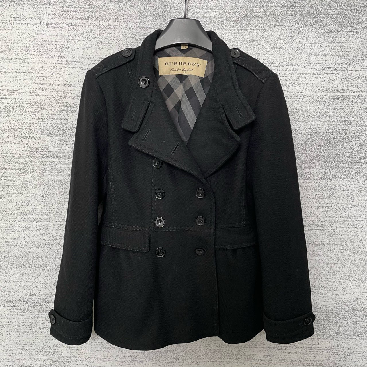 99新 BURBERRY/博柏利 WX109201/黑色短款大衣/UK14码