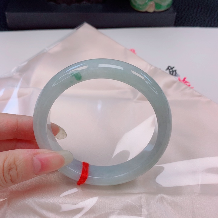 叶***雅翡翠未镶嵌手镯58圈