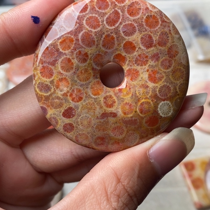 硅化玉颈饰未镶嵌