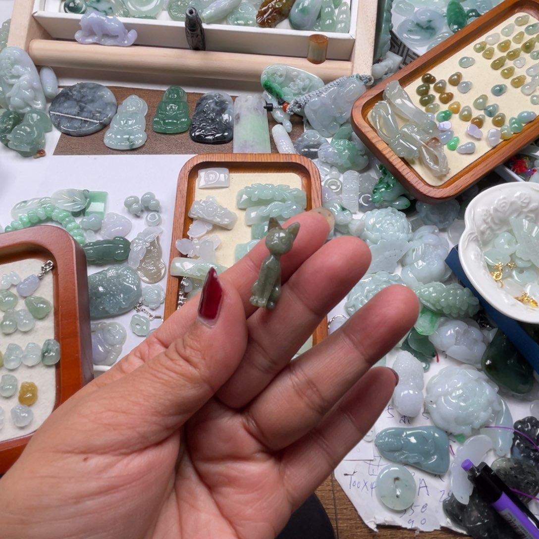 翡翠颈饰未镶嵌56788888