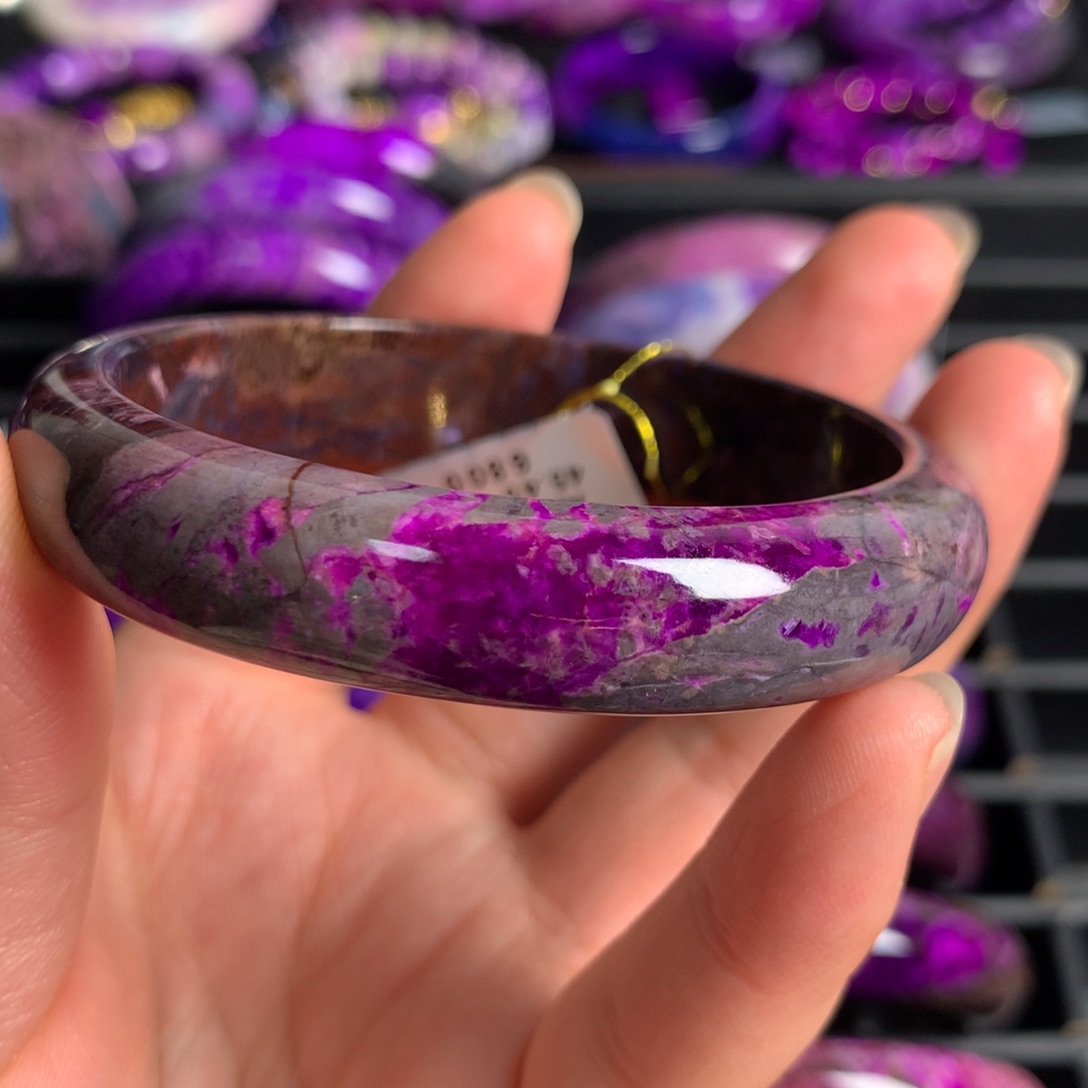 苏纪石（舒俱来）桃红手镯未镶嵌