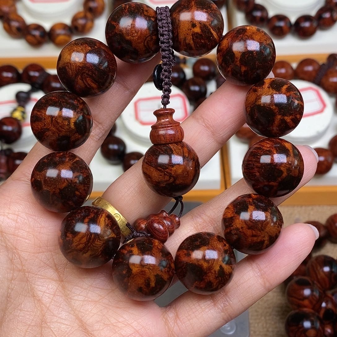 黄花梨/降香黄檀惧**心黄花梨