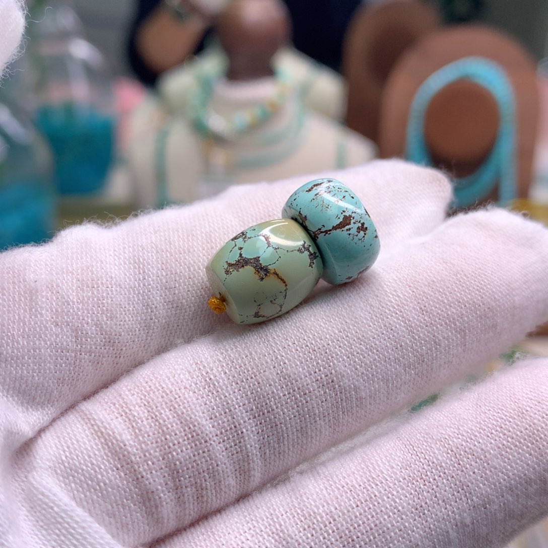 绿松石未镶嵌饰品