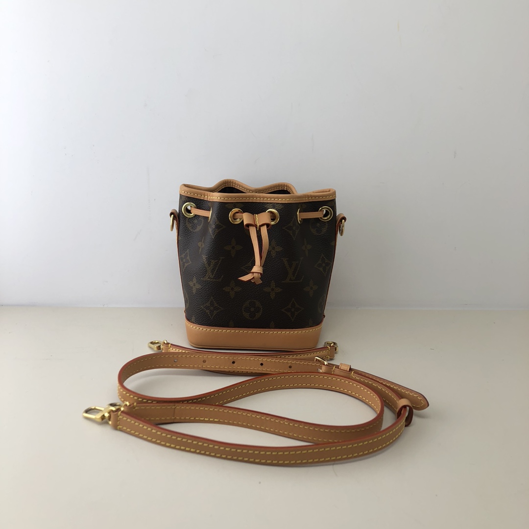 99新 LouisVuitton/路易威登 女士抽绳水桶nano单肩斜挎二奢包包