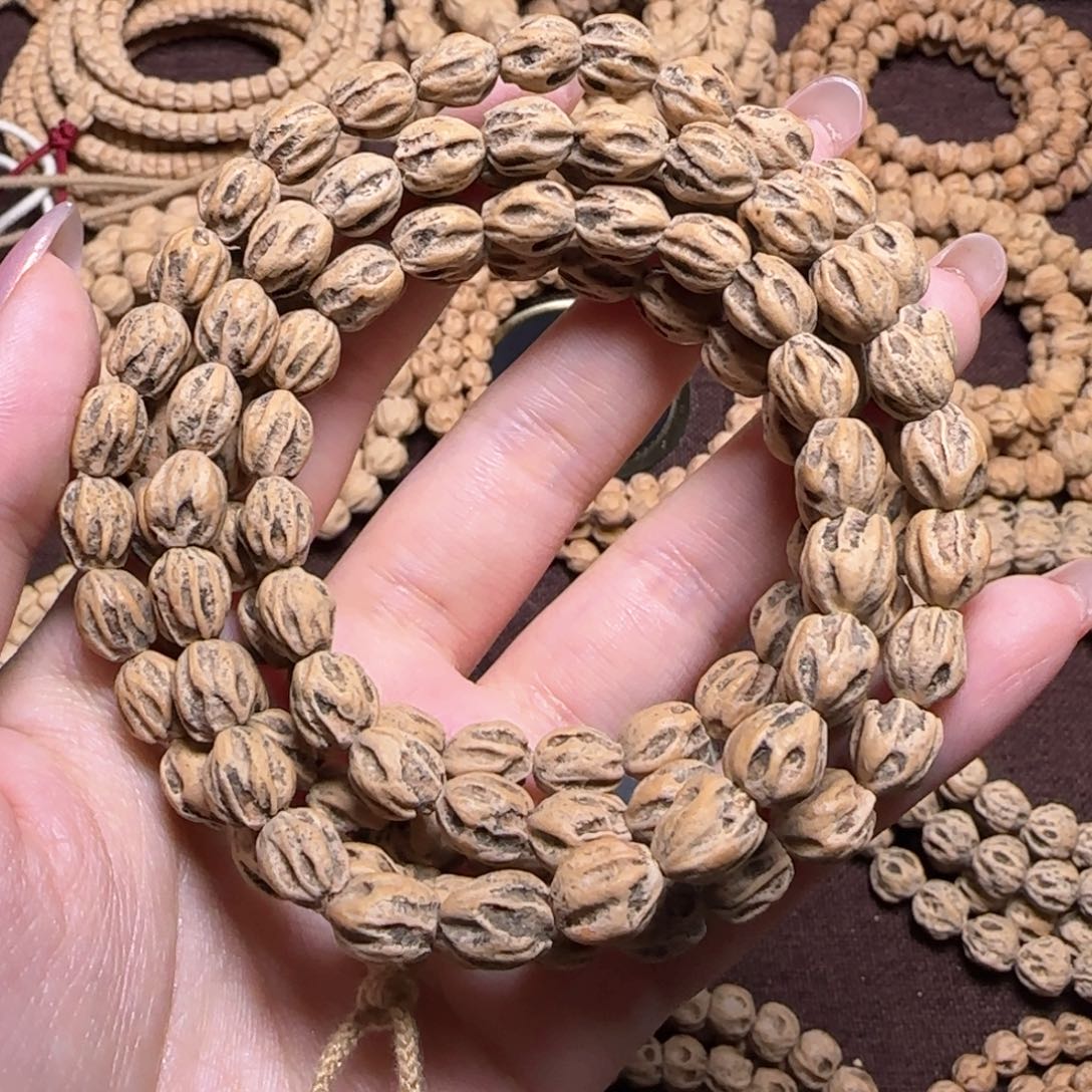 柏香籽/百香籽手串静**飘